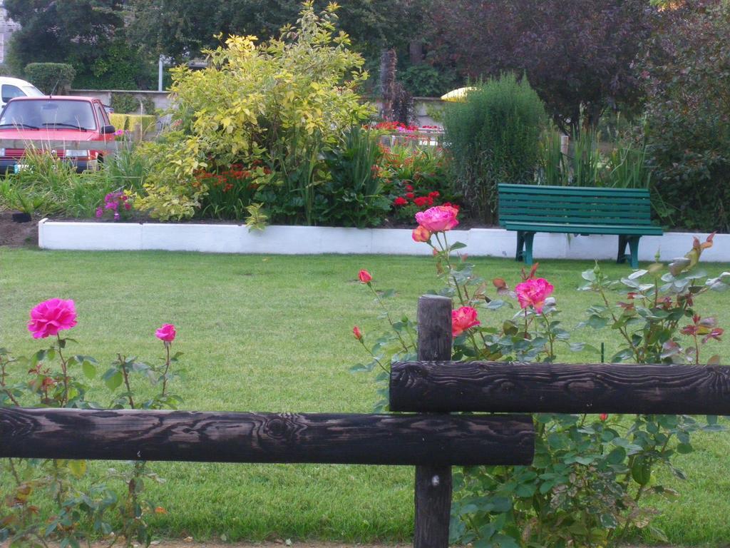 A L'Abri Des Vents Bed and Breakfast Saint-Jean-le-Thomas Eksteriør billede